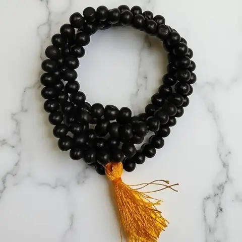 8 mm Karingali Maala