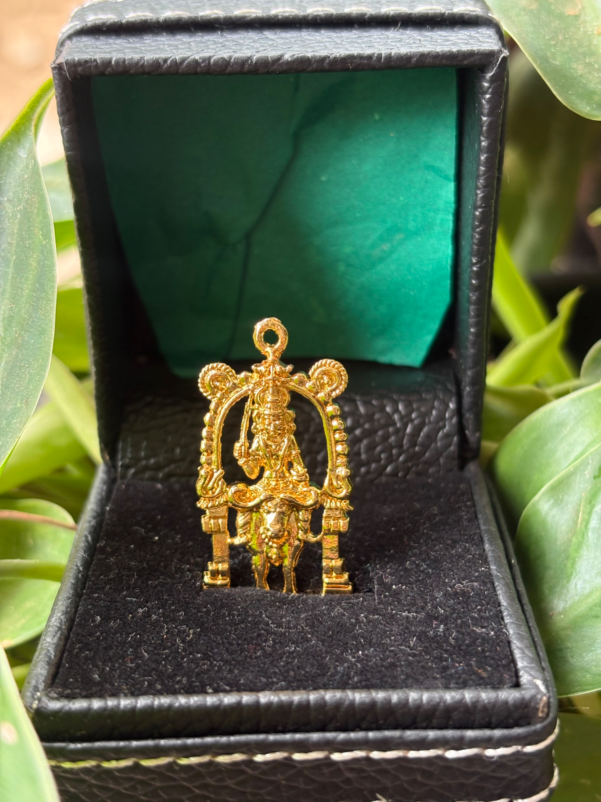 Roopam Locket