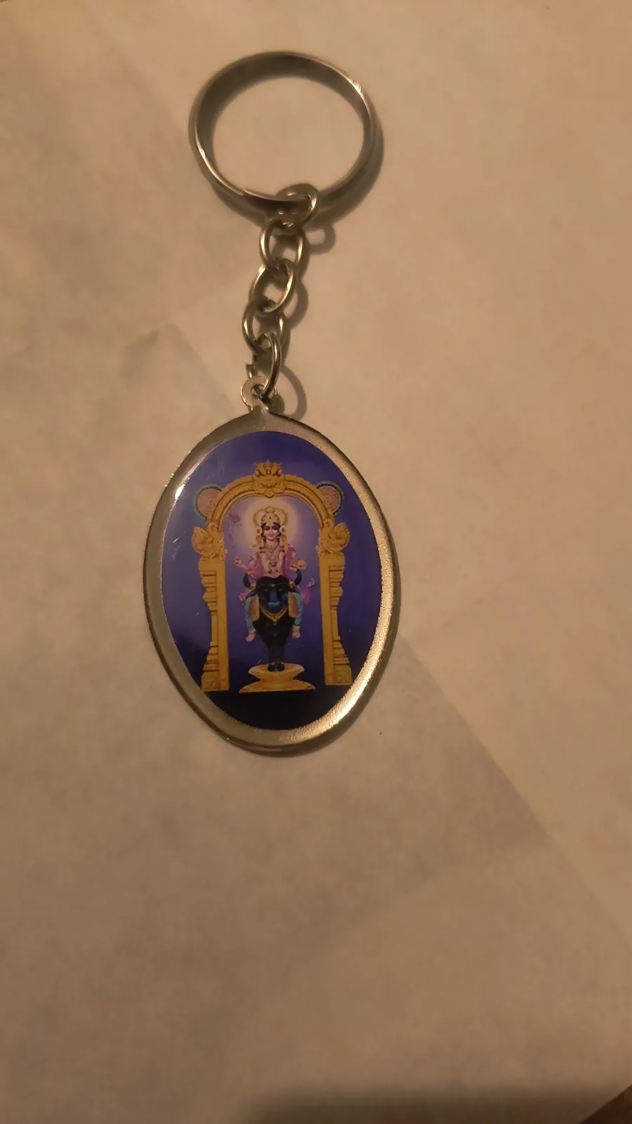 Keychain oval shape