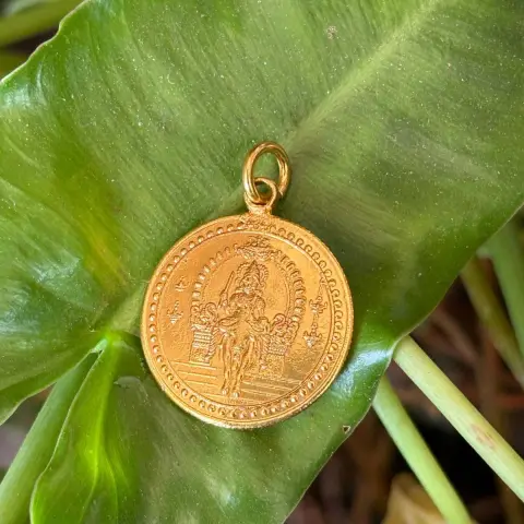 Round Locket